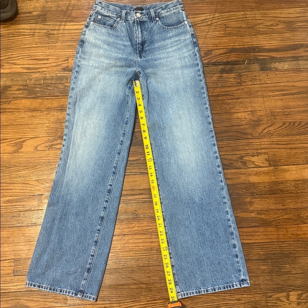 Uniqlo Women's High Rise Jeans - Light Blue - Picture 9 of 11